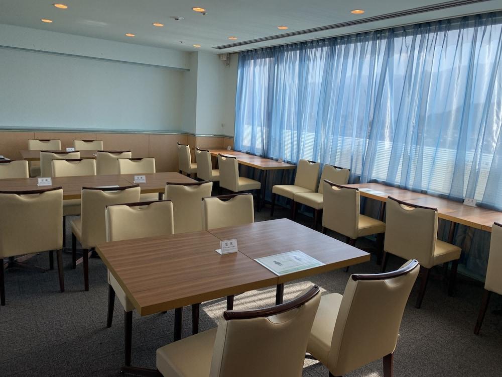 Rihga Royal Hotel Niihama Buitenkant foto
