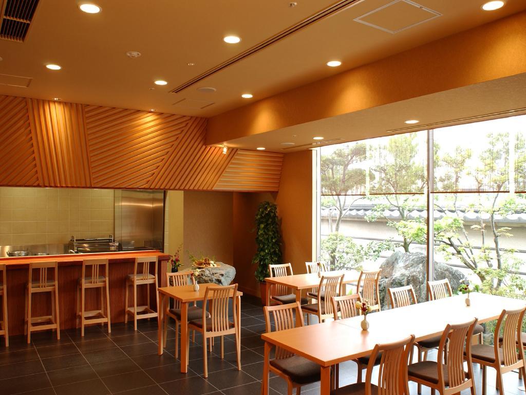 Rihga Royal Hotel Niihama Buitenkant foto